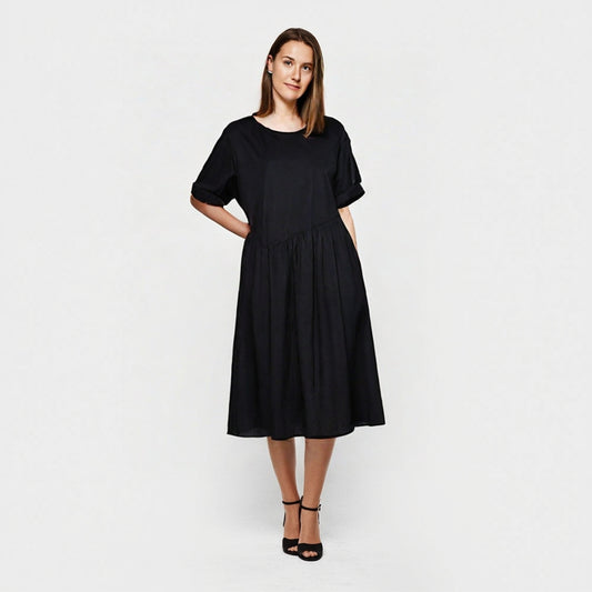 Serena Klänning - Medium Svart