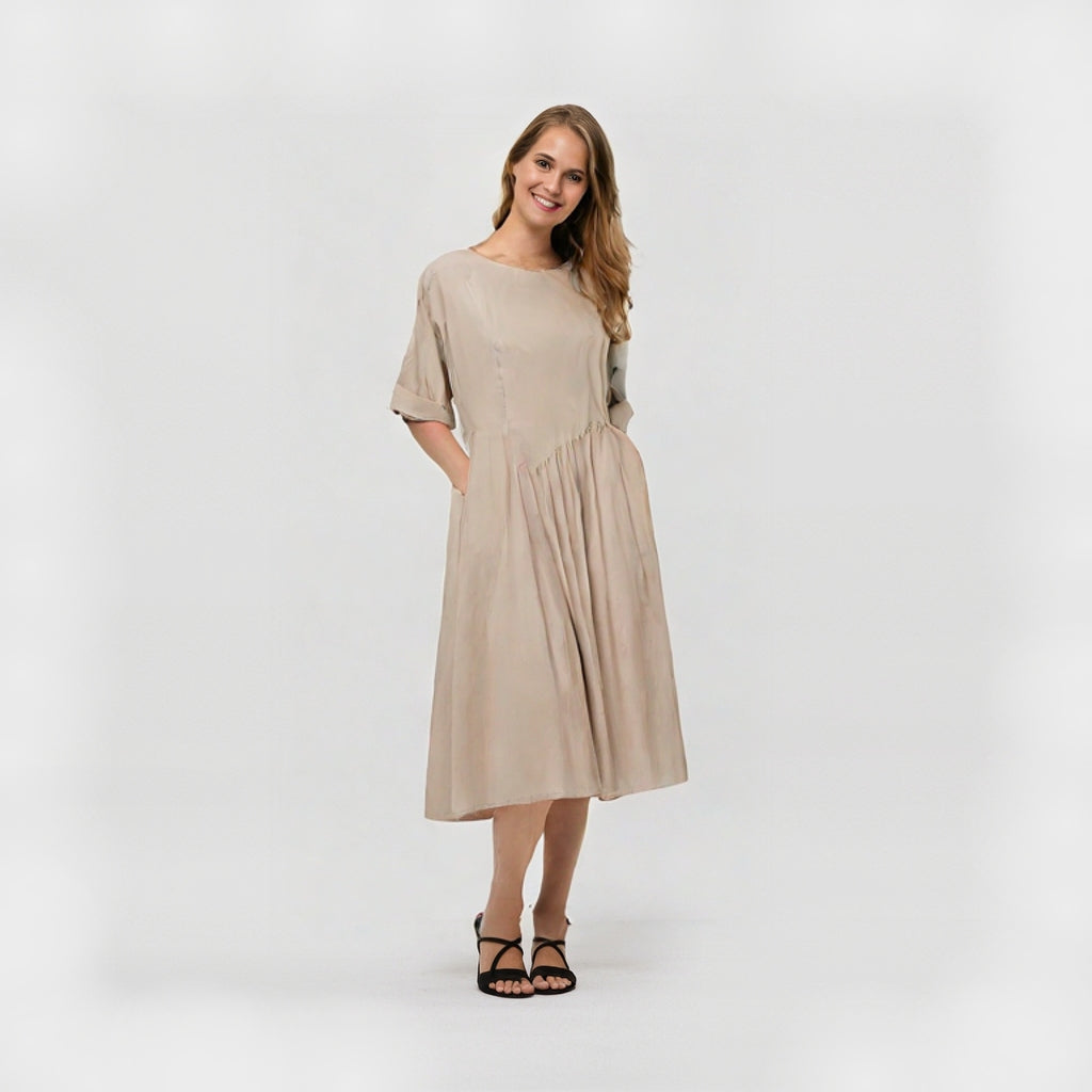 Serena Klänning - Medium Beige